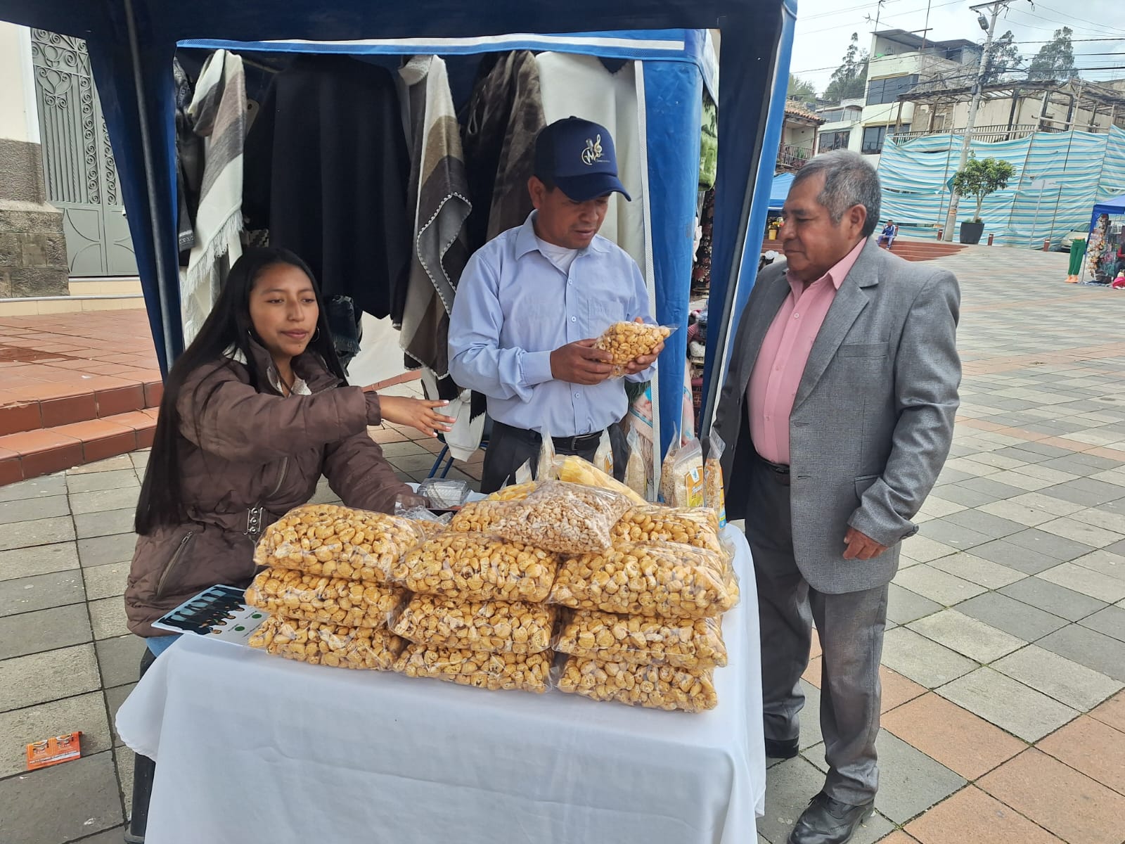 EL GADP PICAIHUA CELEBRÓ LA FERIA DE EMPRENDIMIENTOS EN CONMEMORACIÓN DE LOS 153 AÑOS DE PARROQUIALIZACIÓN
